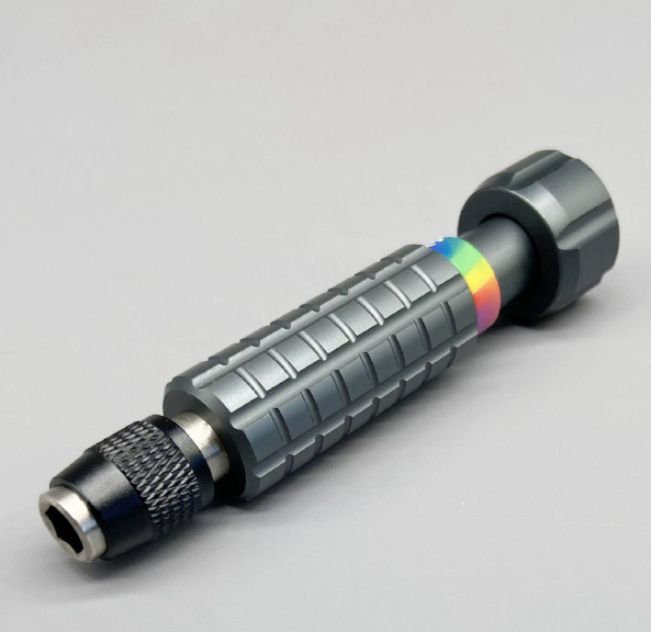 Speed Pourer Cap - Mehrzweck-Schraubendrehergriff aus 6,35-mm-Aluminiumlegierung mit drehbarer Rückkappe